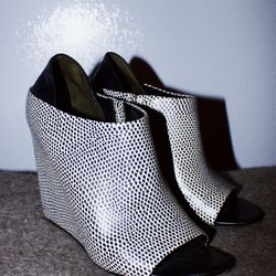 Authenic Alexander Wang Alla Wedge Pumps Lizard Print W/ Open Toe Womens Size 37/Size 6.5