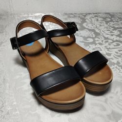 Brown And Black Rock And Candy Women Sandals SIZE (6.5) — Brand New 