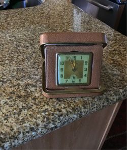 Antique clock Works excellent