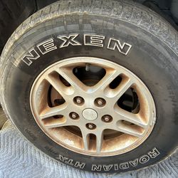 Jeep Grand Cherokee Wheels & Tires