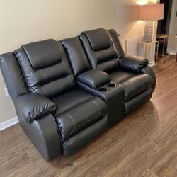 VACHERIE BLACK RECLINING LOVESEAT WITH CONSOLE