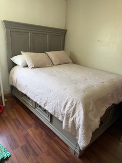 Queen bed and nightstand