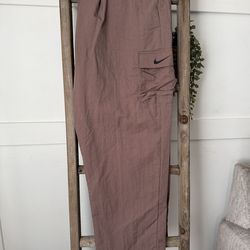 New Women’s Nike Joggers large