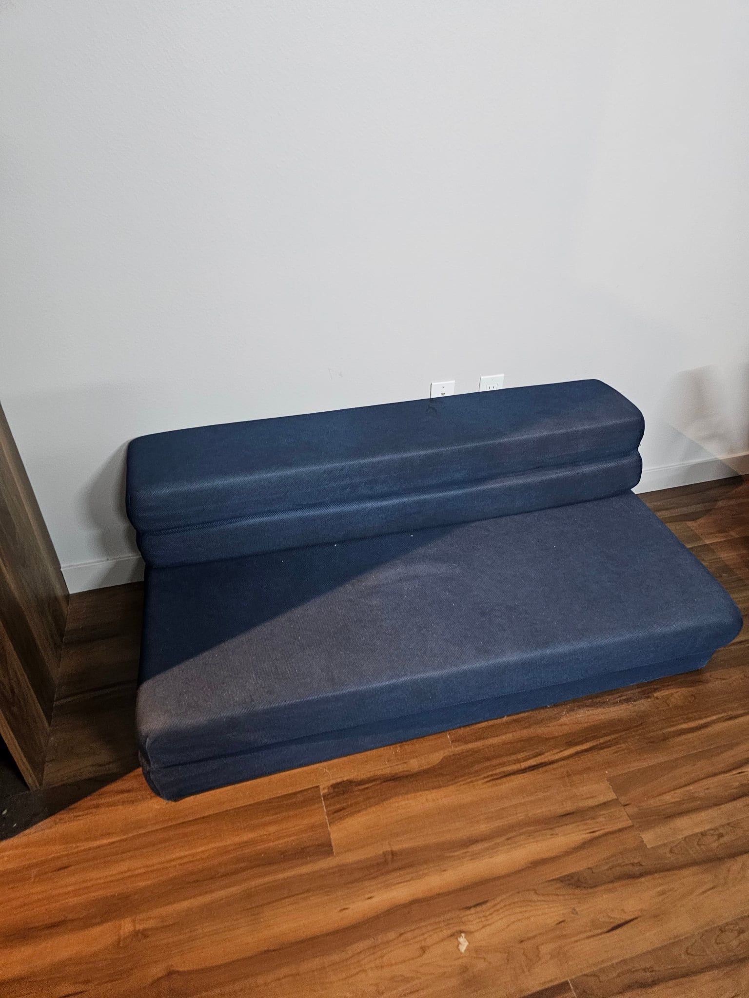 Couch Converts To TwinXL Mattress (trifold)