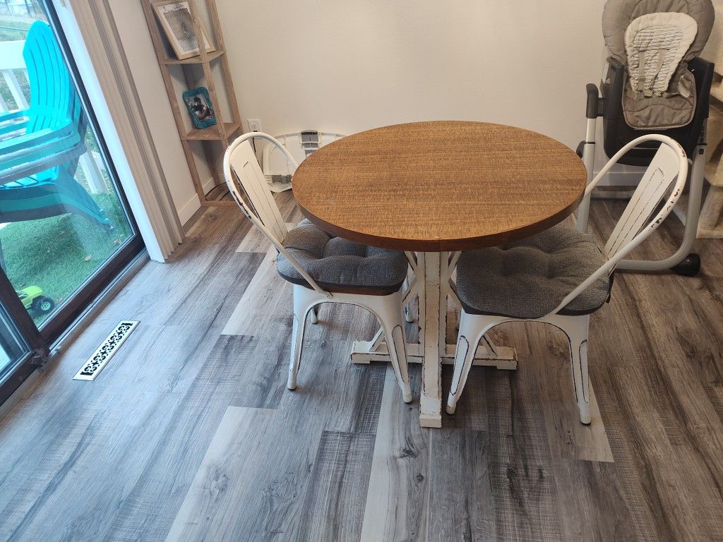 Table With Chairs
