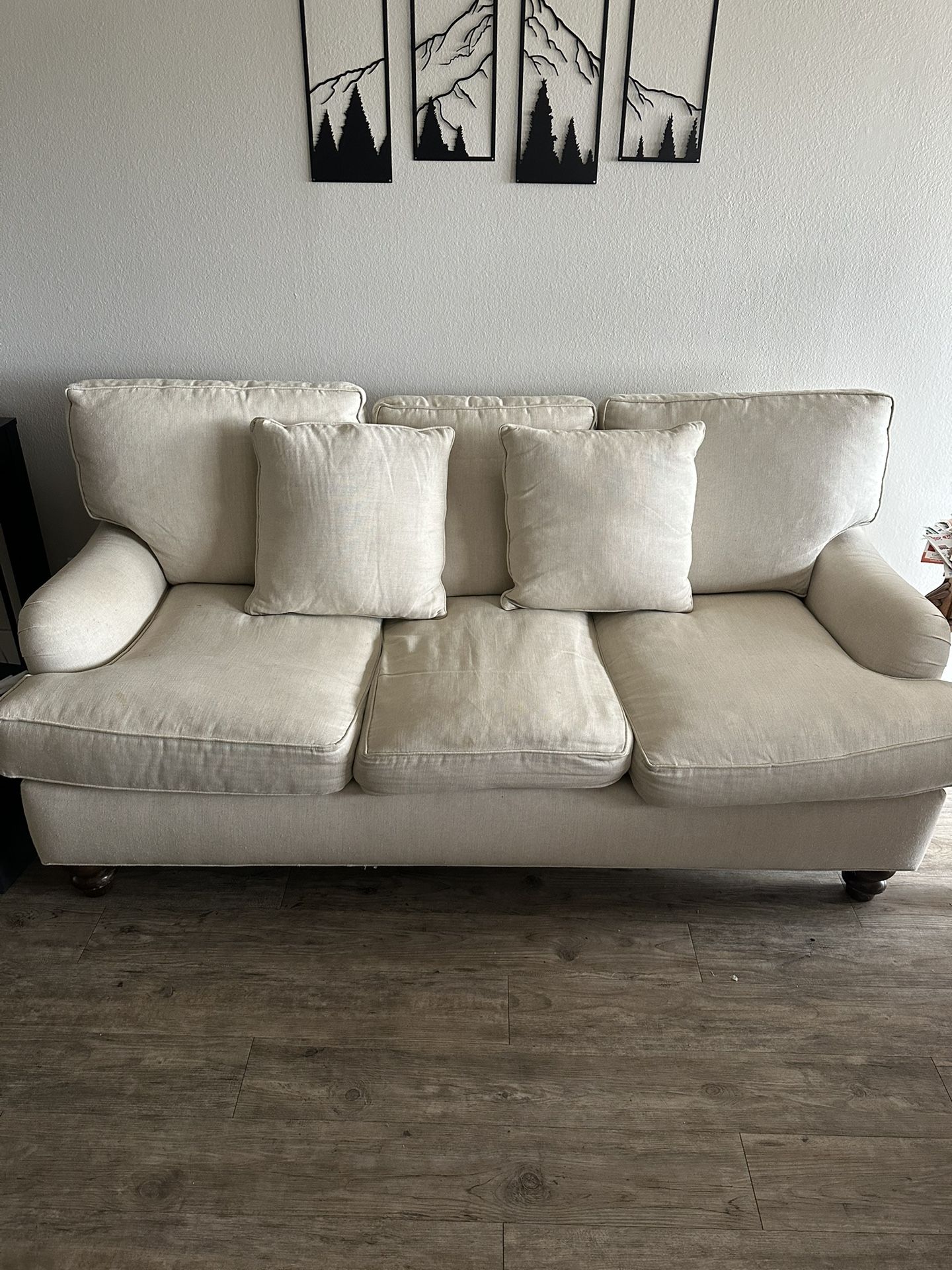 Sofa For Sell