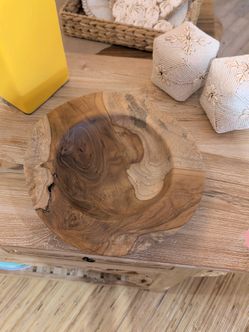 Centerpiece accent bowl