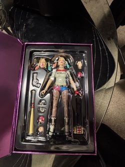 Harley Quinn Fondjoy 1/9 scale figure
