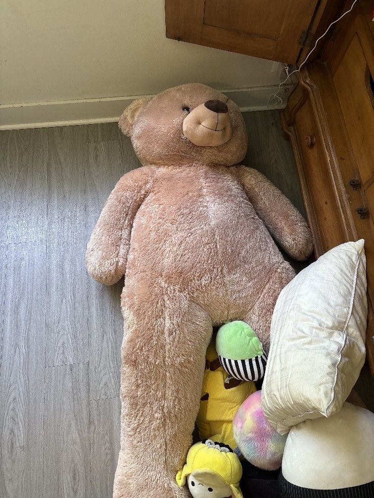 7 Ft Tall TEDDY BEAR 