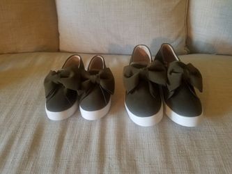 Mommy and girl shoe