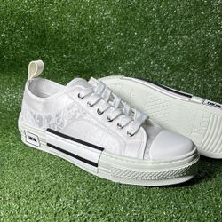 B23 Men’s Shoes Size 10 & 10.5 Men’s Shoes