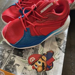 Super Mario Pumas Size 8c Toddler