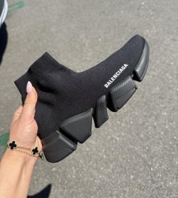Balenciaga speeds