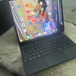IPad Pro With Keyboard And TikTok, Used But In Excellent Condition 