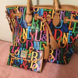 Dooney And Bourke Embossed Retro Bucket Purse With Matching Wallet 