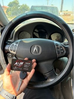 Car Keys N Remotes/ Llaves Con Control