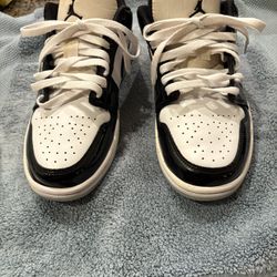 Jordan 1 Low Concord (size 8.5)