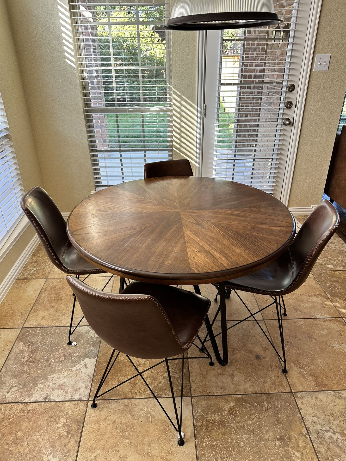 Kitchen Table W/chairs