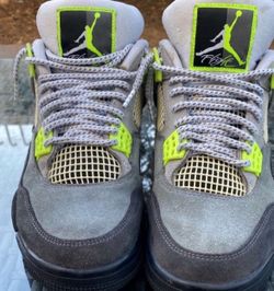 Jordan 4 Retro SE 95 Neon