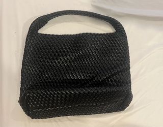 Large Woven Leather Handbag - Black