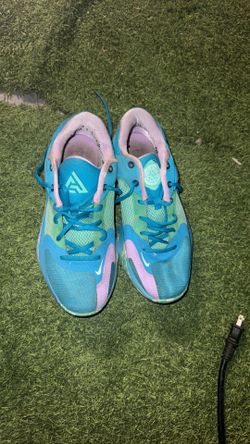 Nike shoes