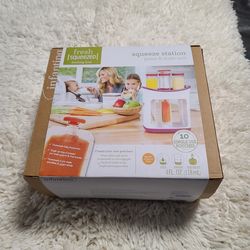 Infantino Fresh Squeeze Station and Storage Unit
