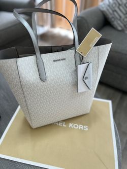Mother’s Day!! $125, For This Large To Extra  Large MK Desinger Tote Bag 