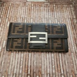 Vintage Fendi Wallet (Used) 