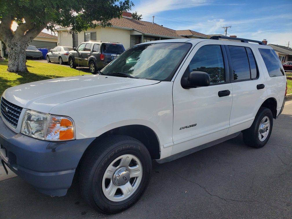 2002 Ford Explorer