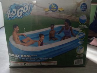 Like new h20 family pool has bench inside and cup holders cash only