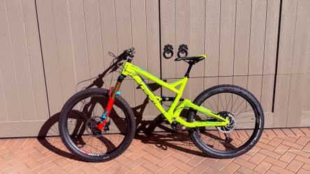 GT Sanction enduro bike size M outstanding condition