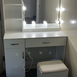Makeup Vanity