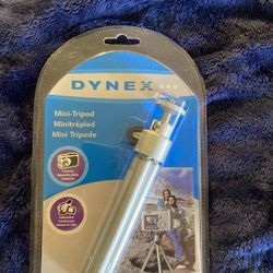 Dynex Tripod 