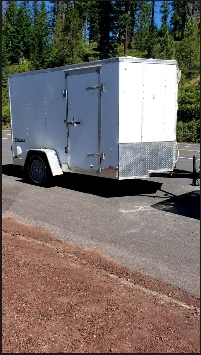 6x10 Travel Trailer V-Nose with Solar