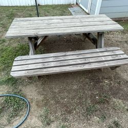Picnic Table 