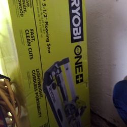 RYOBI - ONE+ 18V 5.5in. Cordless Flooring Saw with Blade (Tool Only)
RYOBI - ONE+ 18V 5.5in. Cordless Flooring Saw with Blade (Tool Only)
RYOBI - ONE+