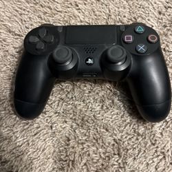 PS4 Controller