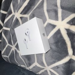 AirPod Gen 4 