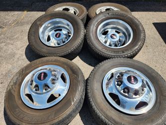 17" gmc  f350 dually alcoa's factory wheels