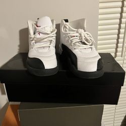 Black and white 12’s size 1 kids