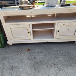 Entertainment Dresser And Coffee Table