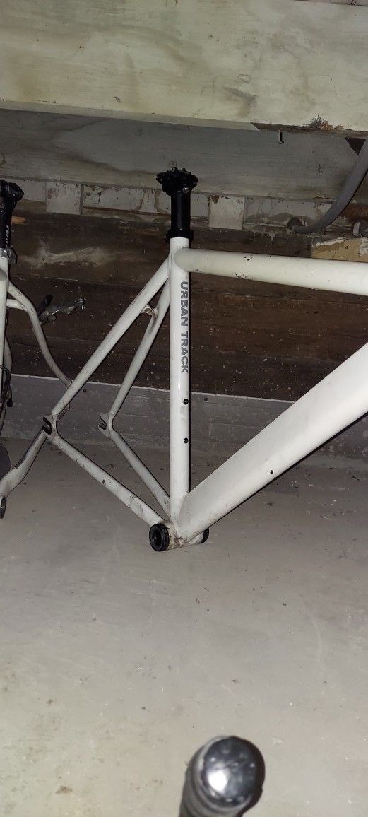 White 6ku (Read Description)