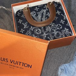 Louis Vuitton Authentic Handbag for Sale in Albuquerque, NM - OfferUp