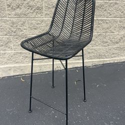 MUST SELL black rattan bar counter stool chair w/ metal frame