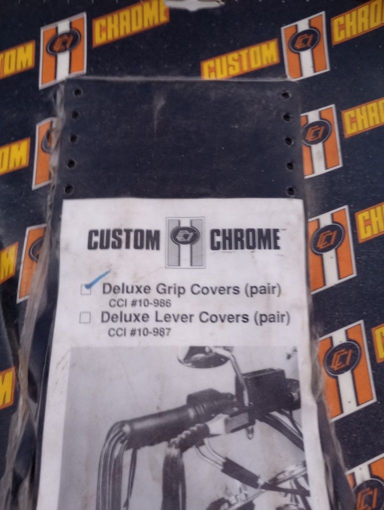 Custom Chrome Deluxe Grip Covers Brand New