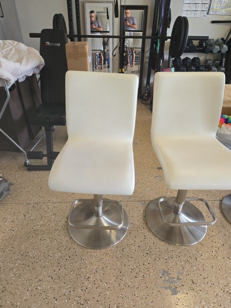 Bar Stools 