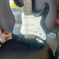 Silvertone Guitar Two String Misin Good Conditions 