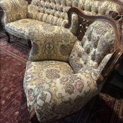 Antique Vintage Royal upholstered, Sofa Couch living room Set