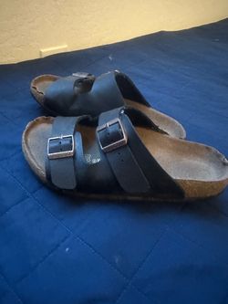 Boys shoes