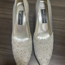 Stuart Weitzman Women's Diamante Heeled Sandal Pump Silver, Size 10